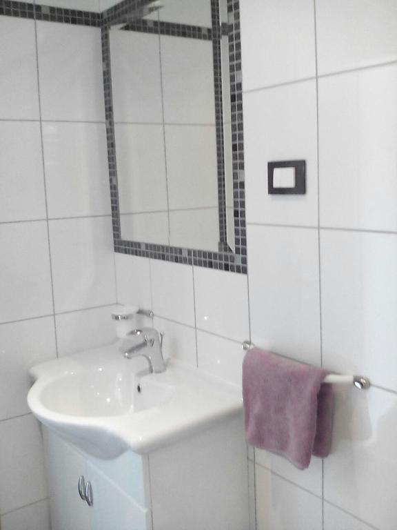 Apartment Poropat ポレッチ 部屋 写真
