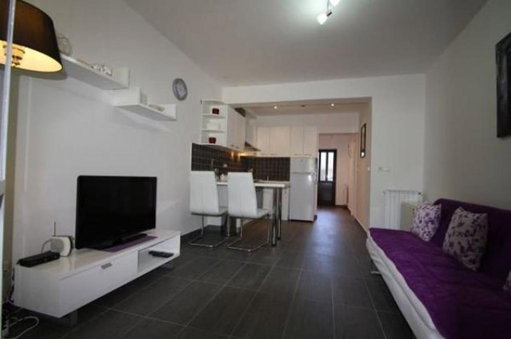 Apartment Poropat ポレッチ 部屋 写真